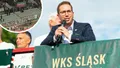 Kibice Śląska uderzają w dyrektora sportowego. Wymowny transparent i okrzyki 