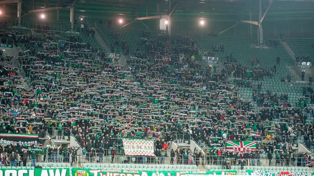 KIBICE: Doping kibiców Śląska w meczu ze Stalą Mielec (WIDEO)
