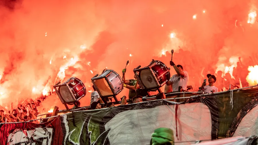 KIBICE: Doping kibiców w zgodowym meczu Śląska z Lechią