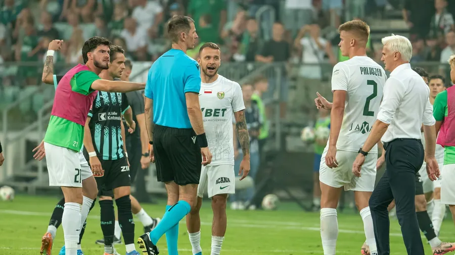Śląsk złoży protest do UEFA. ''Sędziowie nie panowali nad boiskowymi wydarzeniami''