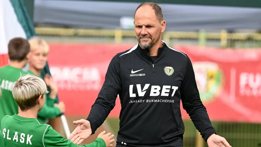 Legia Warszawa zainteresowana Ante Simundzą