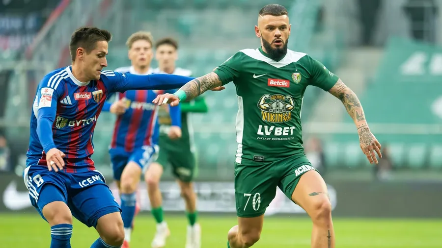 Zimowa ofensywa transferowa ligowych rywali WKS-u