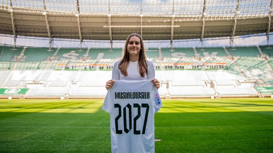 PNK: Najmłodsza debiutantka zostaje w Śląsku!