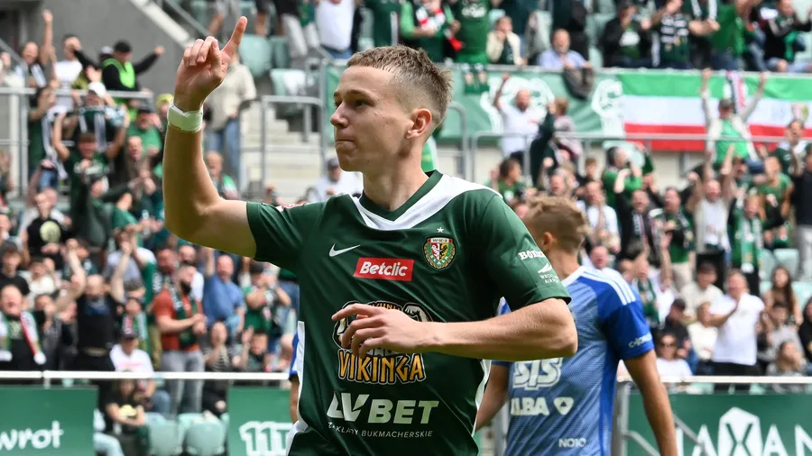 TRANSFERY: Jehor Szarabura wypożyczony do Chrobrego Głogów