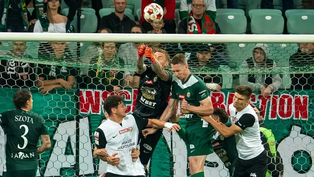 Wrocławscy kibice chwalą defensywę Śląska. ''Szromnik klasa sama w sobie''