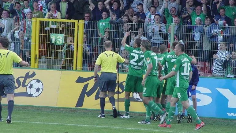 Radość po strzeleniu gola na 1:1 w meczu z Legią Warszawa, 23.05.2009 r. Bramkę zdobył Marek Gancarczyk.