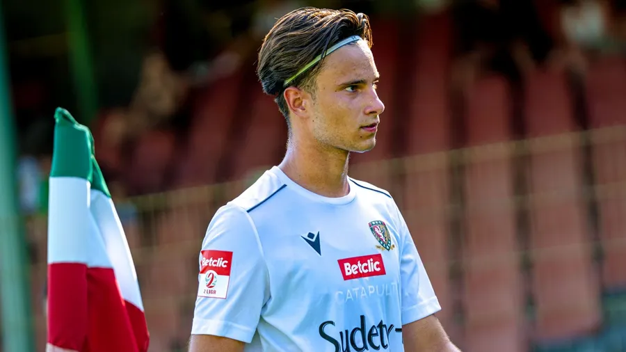 REZERWY: Śląsk II Wrocław - Znicz Pruszków 2:3. WKS wrócił do gry i miał mecz na nodze. Potem nadszedł cios znikąd (RELACJA)